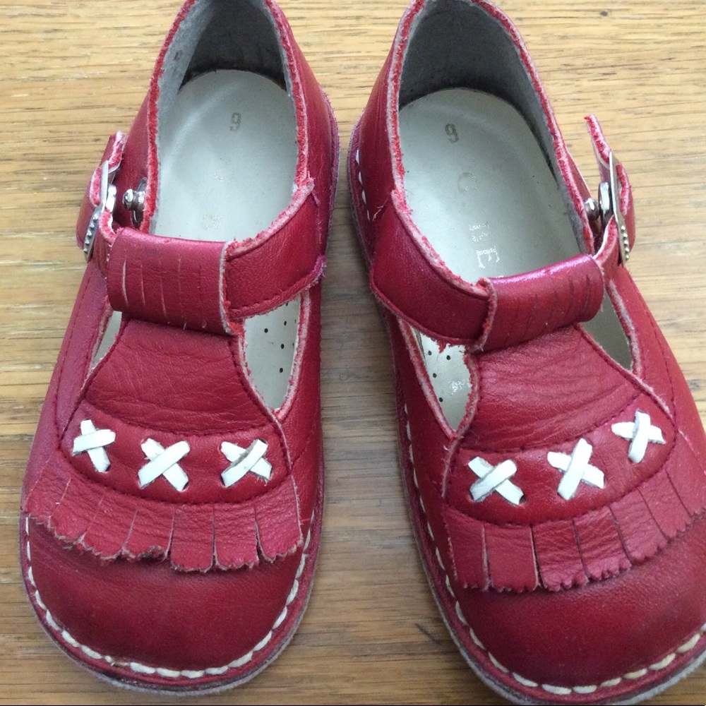 Adorable red leather baby size 6